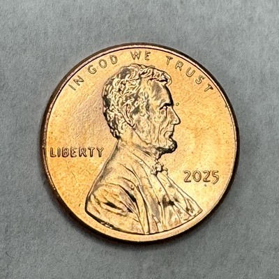 2025 penny grading strip showing worn through gem mint state condition tiers side by side